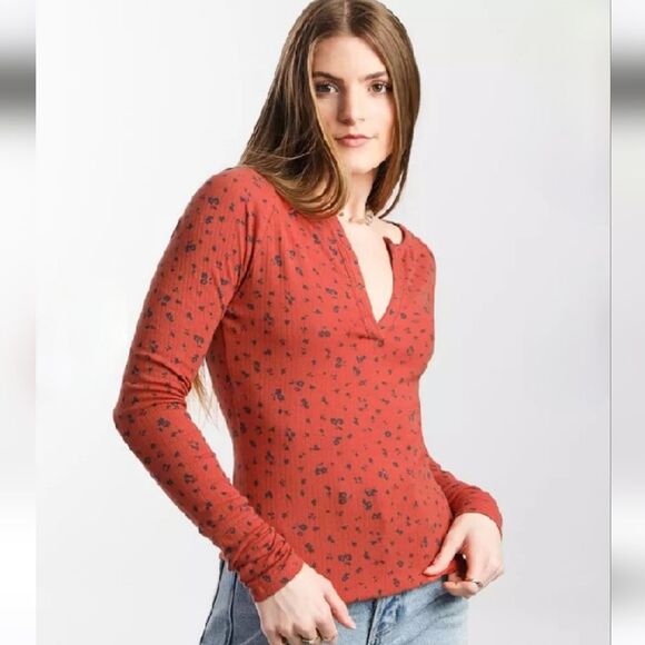 Free People Billie Red Combo Ditsy Floral Layering Top Size S - Picture 1 of 6